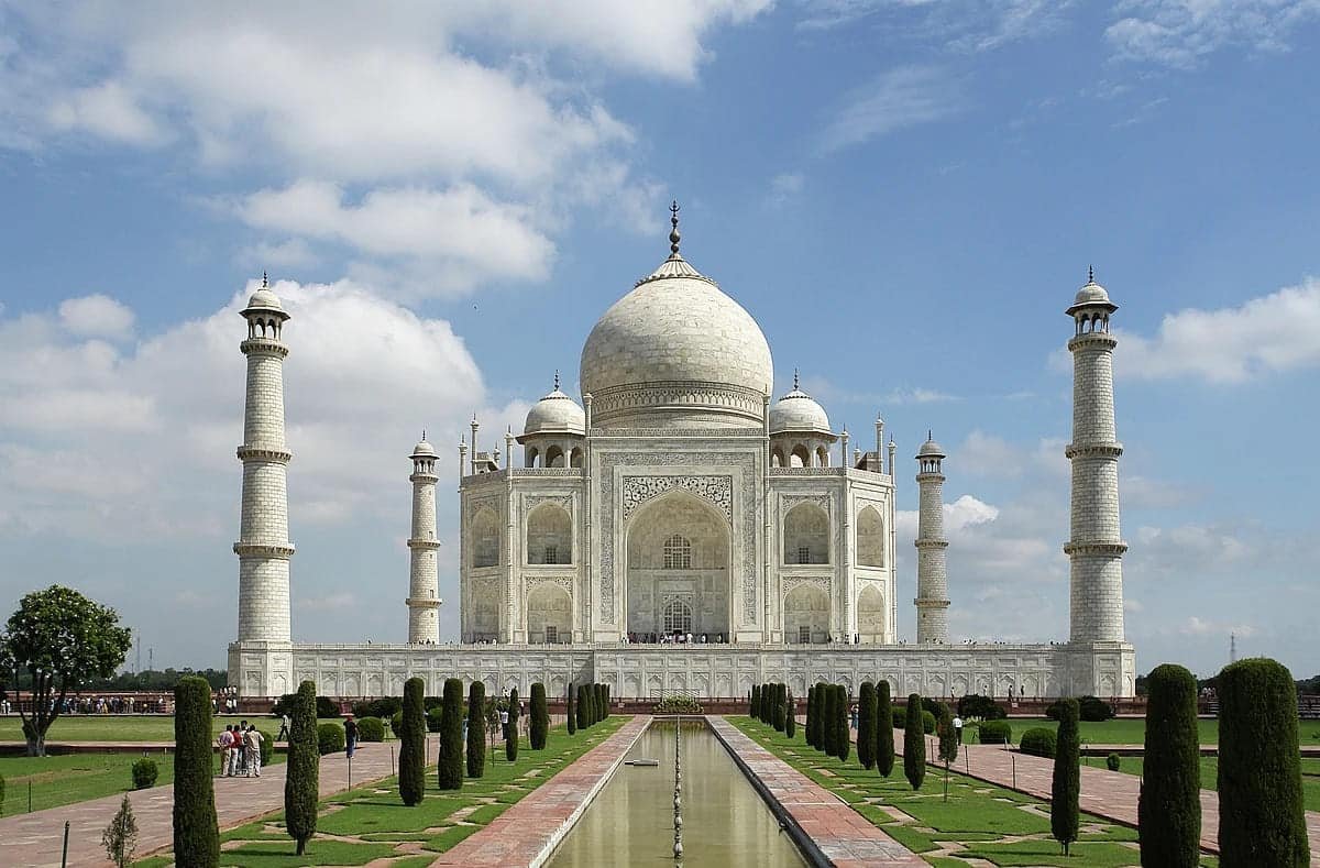 Advance Clinic in Agra